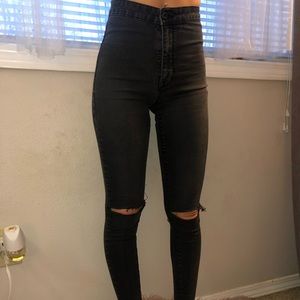 Black skinny jeans